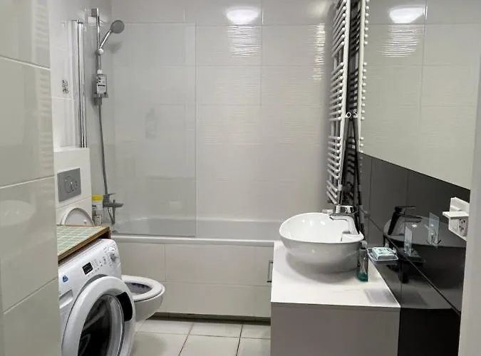 Cybernetyki2 Near Airport * Warszawa